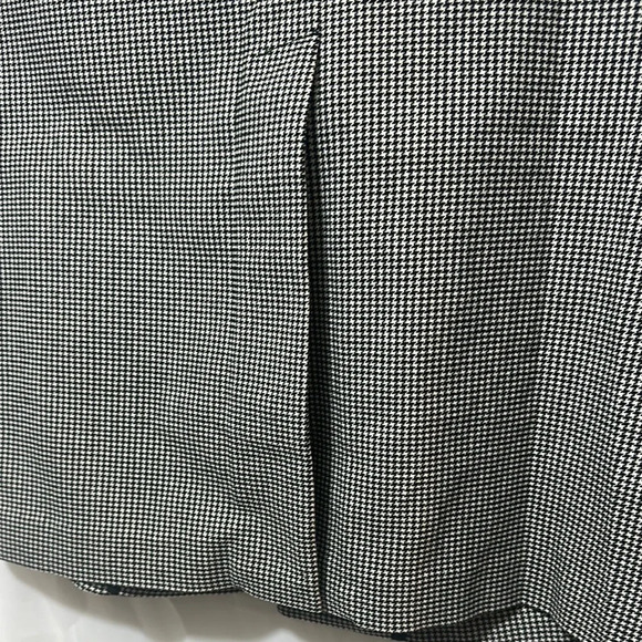 Banana Republic Black and White Blazer Wool Blend Notched Lapels - Picture 3 of 9